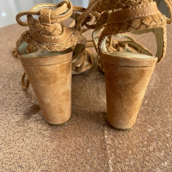 EUC BCBG RONNY Suede Ankle Tie Sandals with Block Heel - Picture 5 of 11